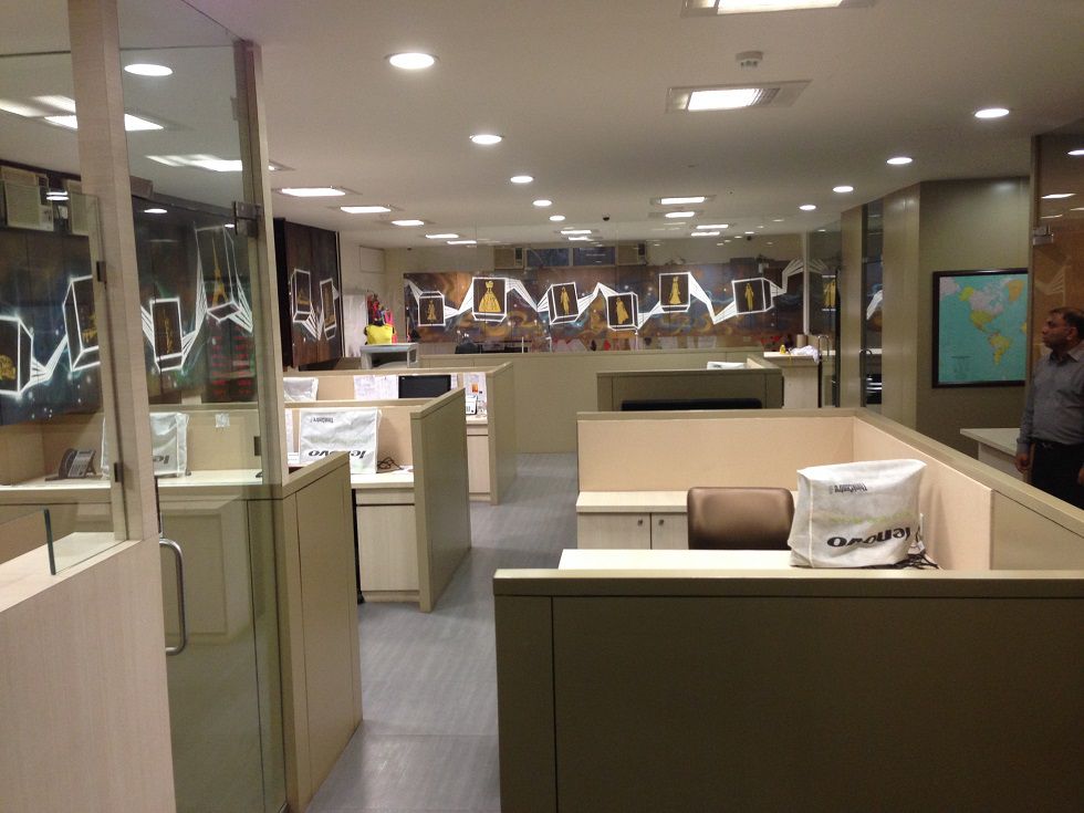 Rental Commercial Office Space 2450 Sq.Ft. in Churchgate Mumbai 5446180