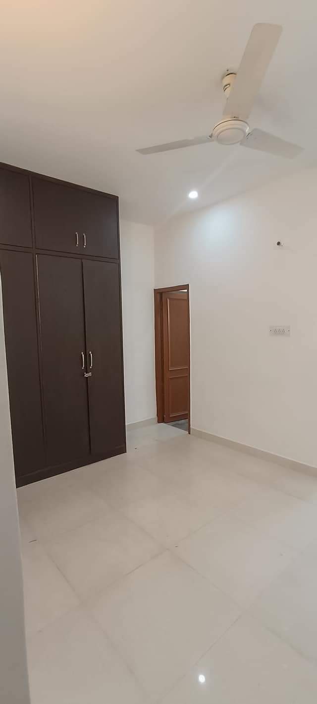 Rental 4 Bedroom 1600 Sq.Ft. Independent House in Shalimar Garden