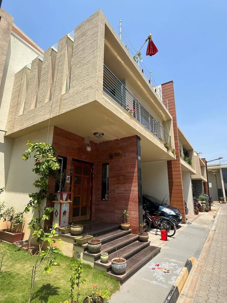 Rental 4 Bedroom 3580 Sq.Ft. Villa in NVT Life Square, Whitefield