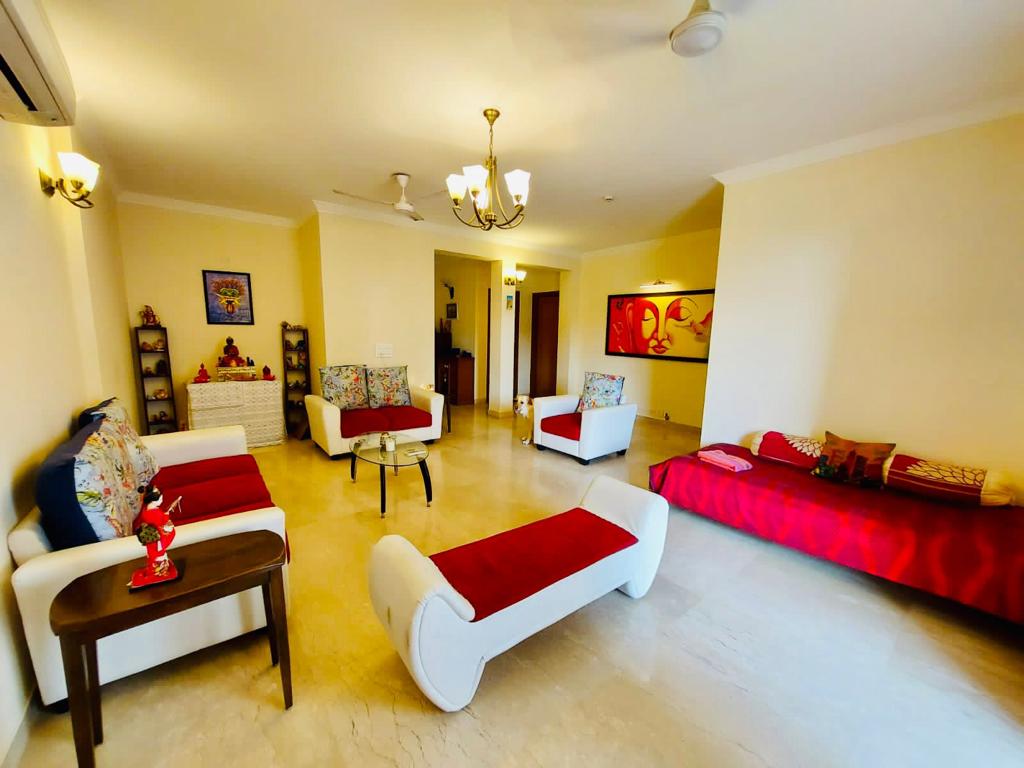 Rental 3 Bedroom 2895 Sq.Ft. Apartment in Parsvnath Exotica, Sector 53