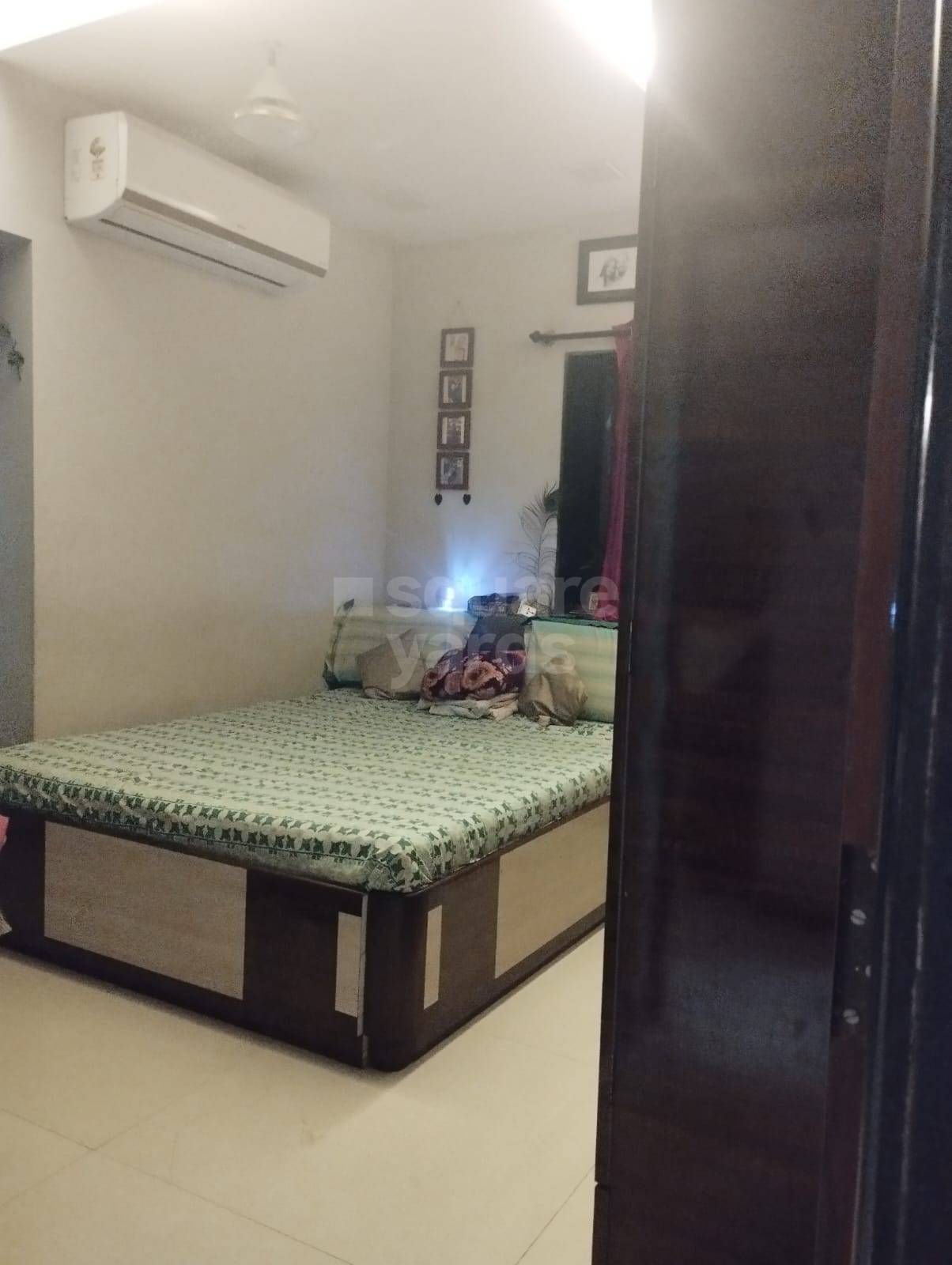 Resale 2 Bedroom 650 Sq.Ft. Apartment in Gokuldham Complex, Goregaon