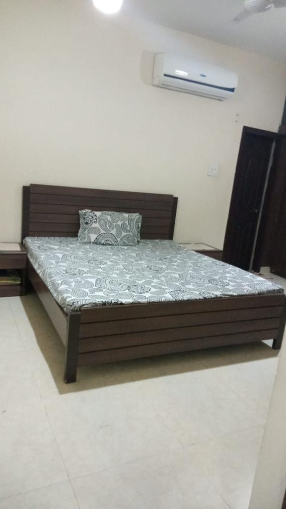 Resale 3 Bedroom 1850 Sq.Ft. Apartment in Lalbagh Lucknow 5179460