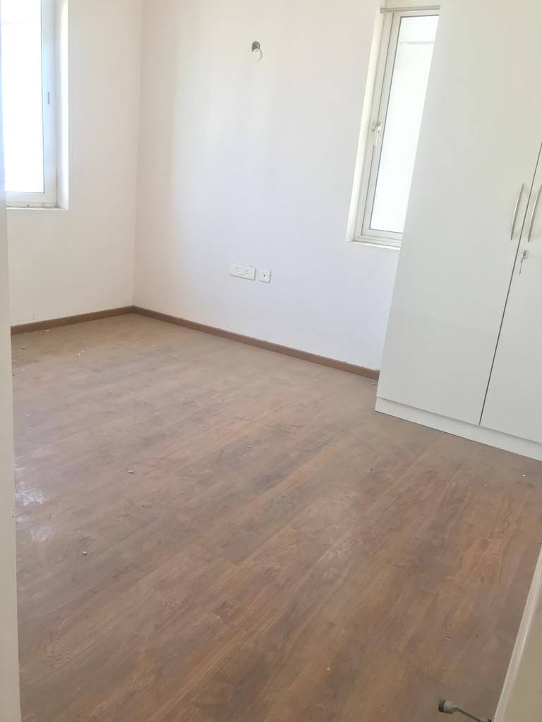 Rental 3 Bedroom 1712 Sq.Ft. Apartment in Godrej Summit, Sector 104 Gurgaon 5180509