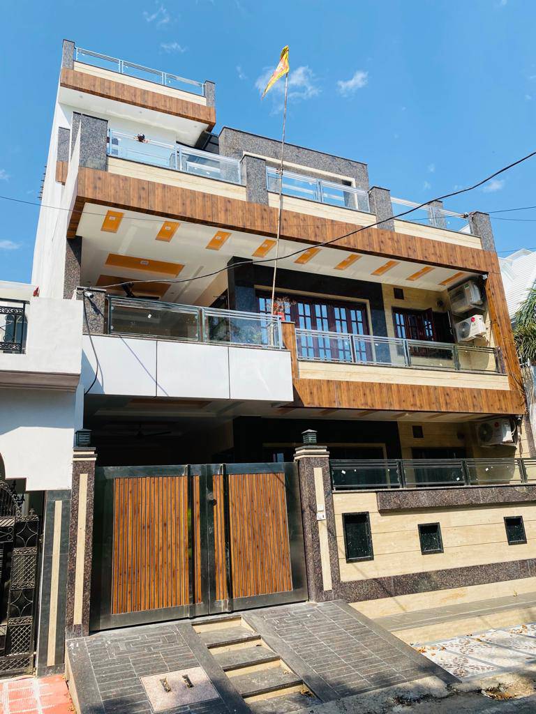 Rental 2 Bedroom 2152 Sq.Ft. Independent House in Gomti Nagar Lucknow