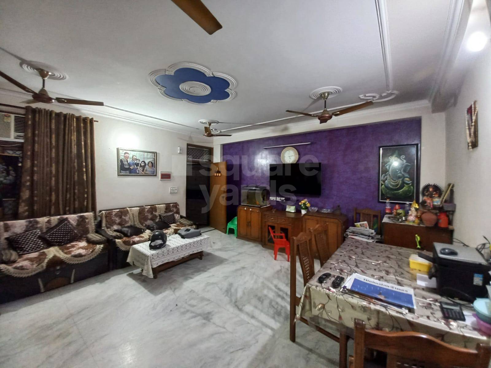 Resale 3 Bedroom 1200 Sq.Ft. Independent House in Dwarka Mor Delhi