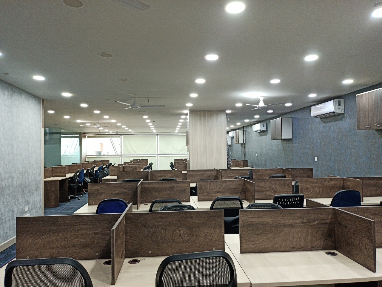 Rental Commercial Office Space in IT/SEZ 4000 Sq.Ft. in Rajarhat New Town Kolkata 5187344