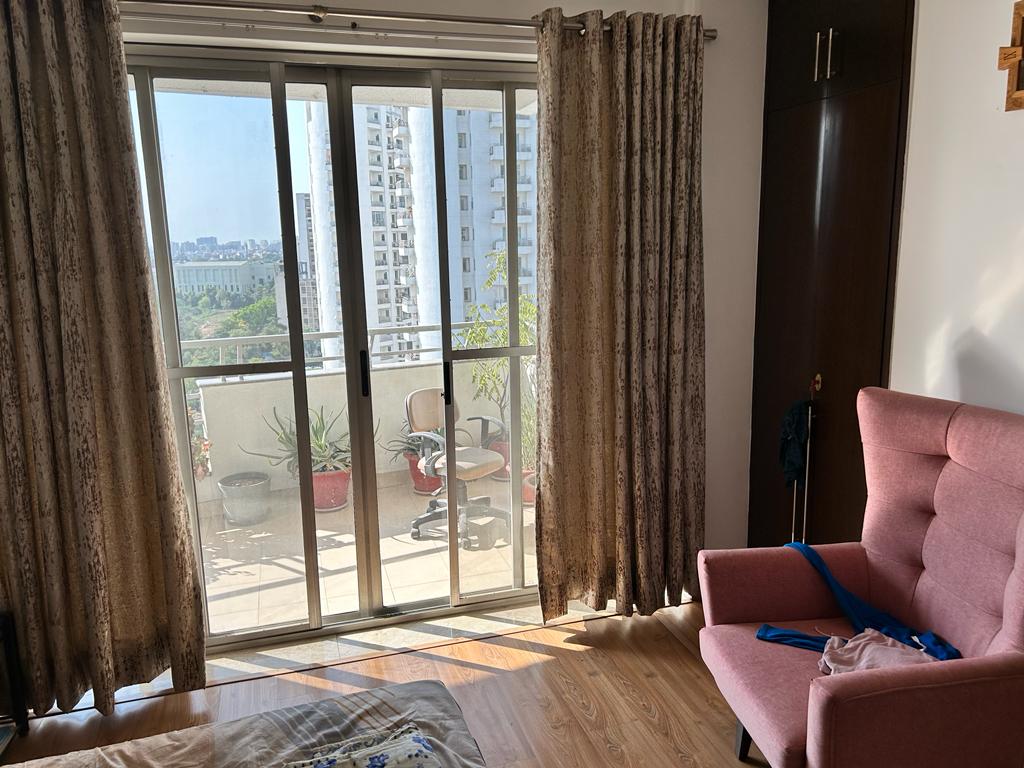 Rental 3 Bedroom 2645 Sq.Ft. Apartment in Parsvnath Exotica, Sector 53