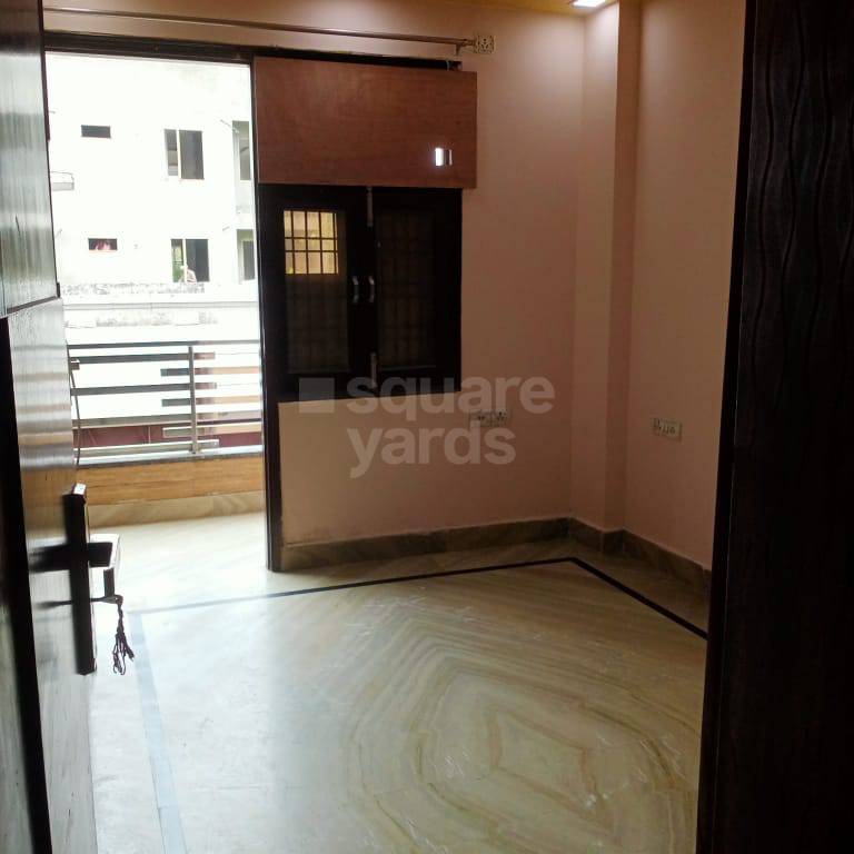 Rental 2 Bedroom 756 Sq.Ft. Builder Floor in RWA Block A6 Paschim Vihar, Paschim Vihar Delhi