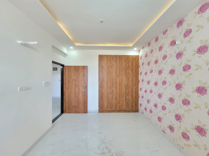 Resale 3 Bedroom 1395 Sq.Ft. Apartment in Eldeco Green Meadows, Gn