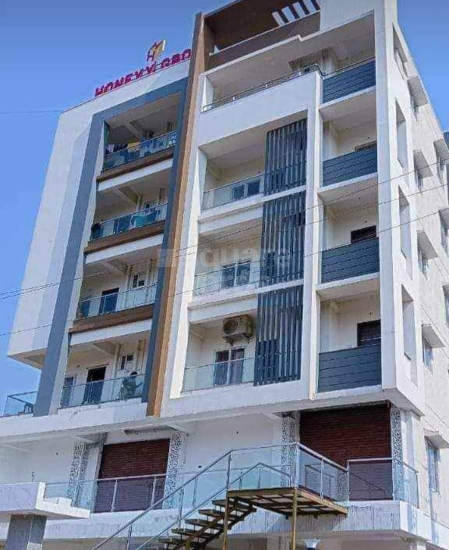 Resale 2 Bedroom 1000 Sq.Ft. Apartment in Aishwarya Residency Vizag