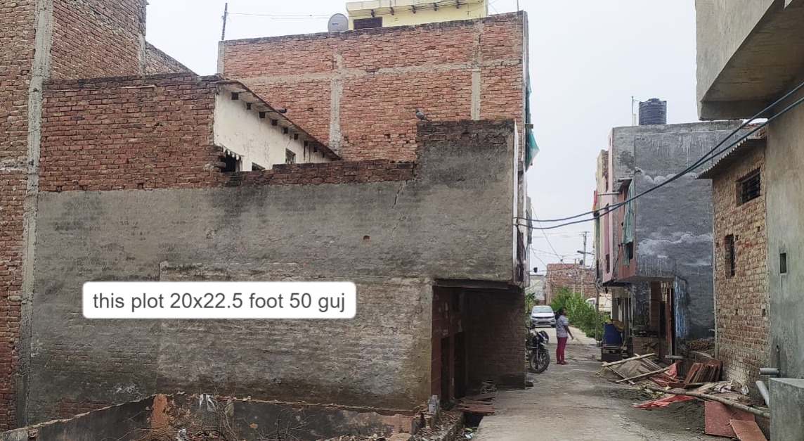 Resale 455 Sq.Ft. Plot in Manokamna Apartments Rohini, Rohini Sector 34