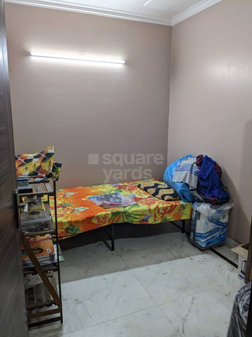 Rental 2 Bedroom 5000 Sq.Ft. Independent House in RWA Rajouri Garden