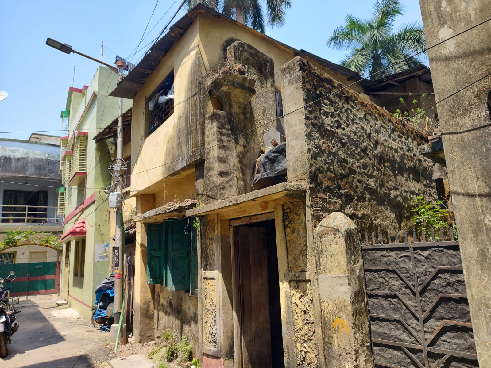 9+ Independent House near Mani Square, Kankurgachi Kolkata for Sale