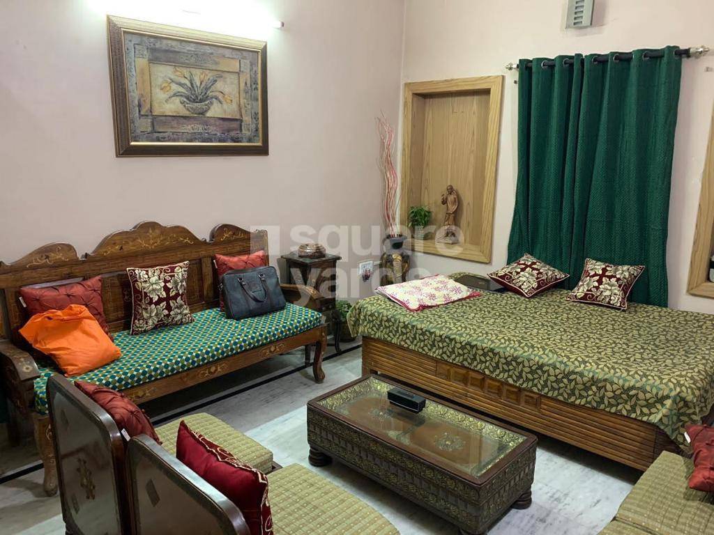 Resale 6 Bedroom 12000 Sq.Ft. Independent House in Gomti Nagar Lucknow