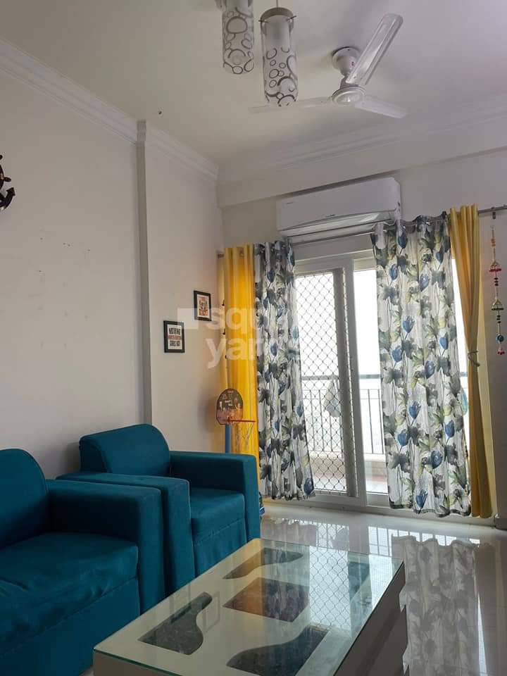 Rental 2 Bedroom 900 Sq.Ft. Apartment in Meena Apartments, Ip Extension