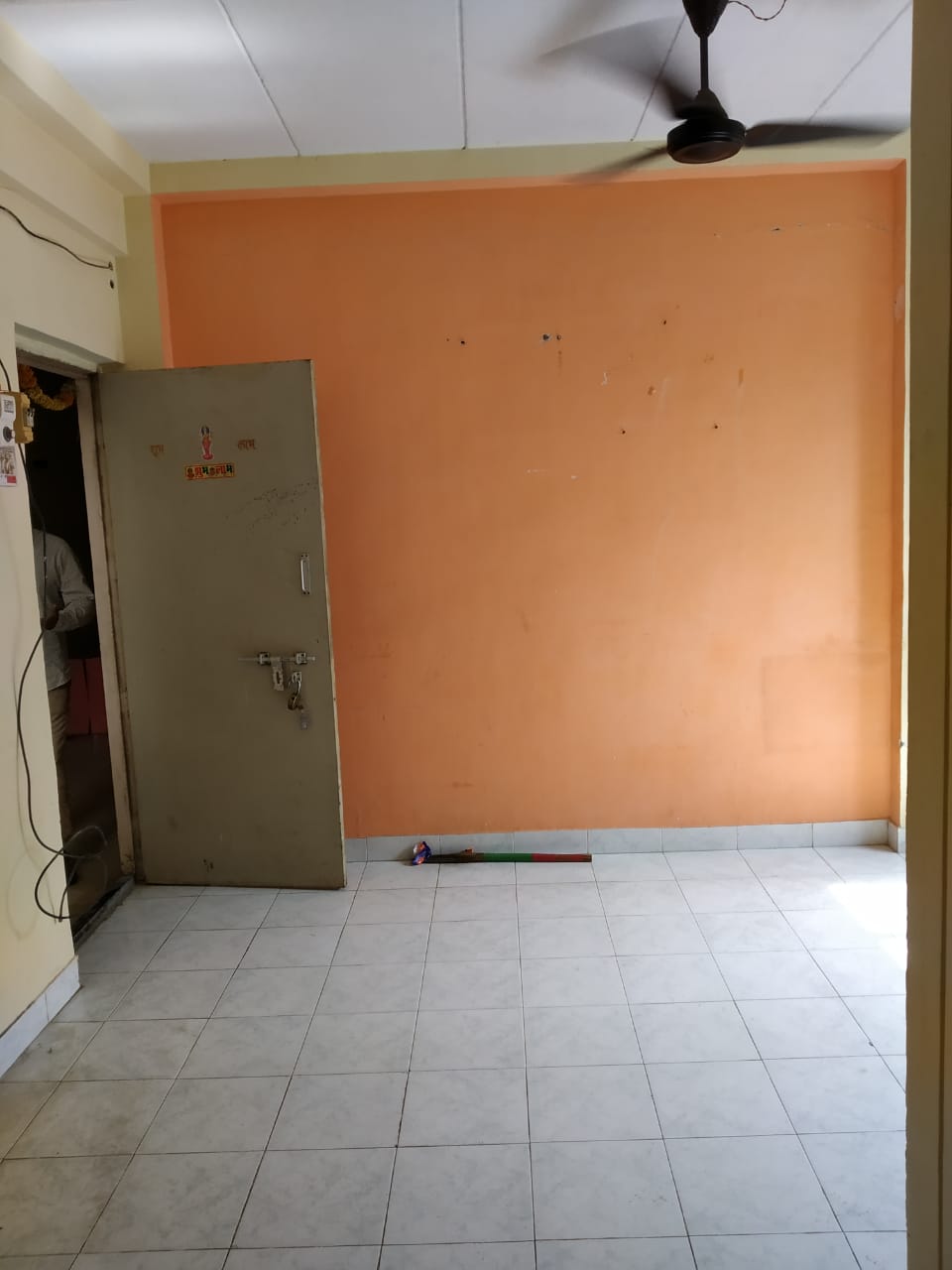 Rental Studio 180 Sq.Ft. Apartment in New Mhada Tower, Malad West