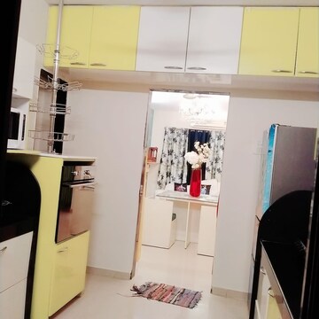 Living Room in 2 BHK Apartment at Andheri West – for Rent
