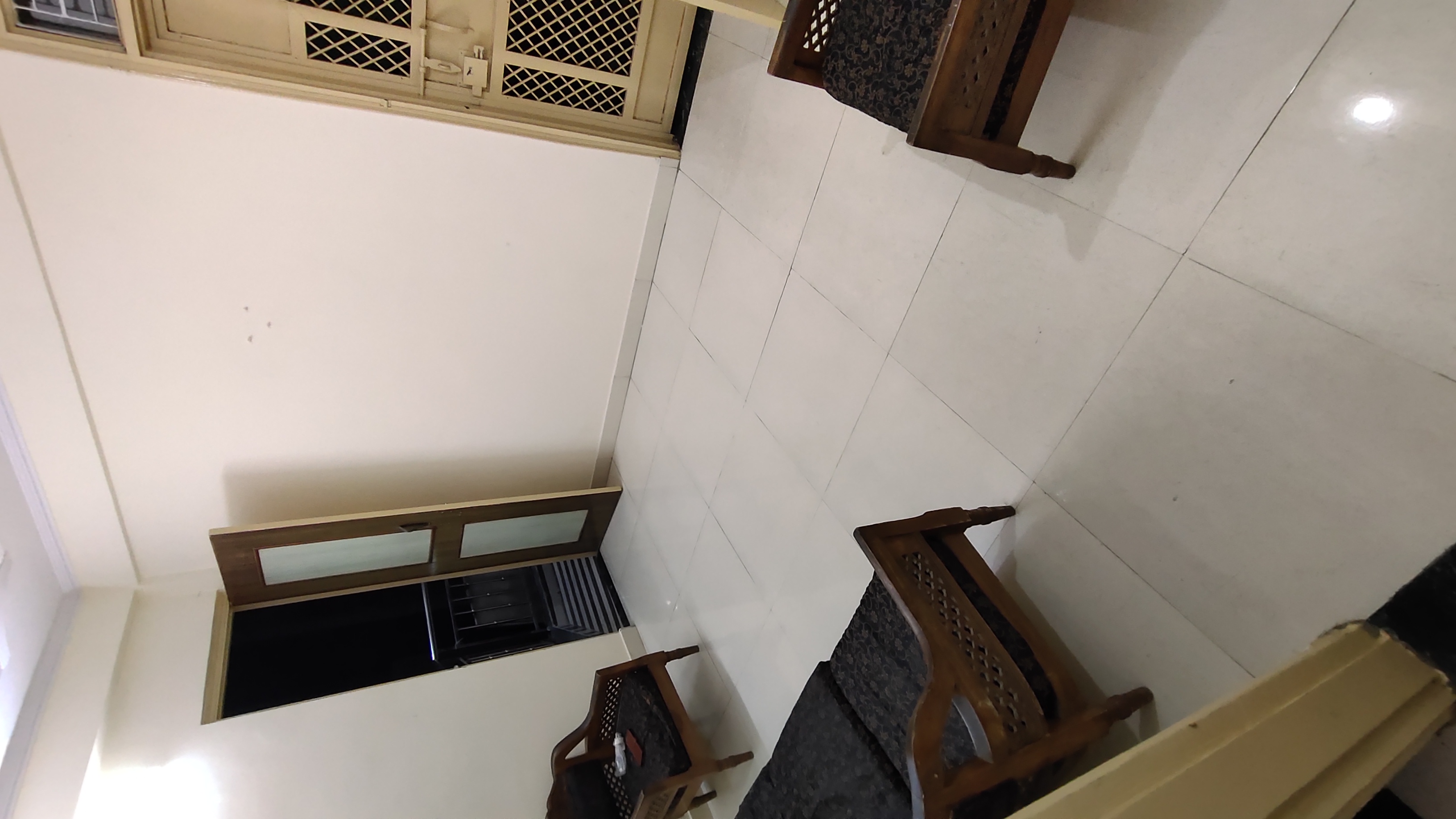 Rental 2 Bedroom 55 Sq.Yd. Builder Floor in RWA Flats New Ashok Nagar