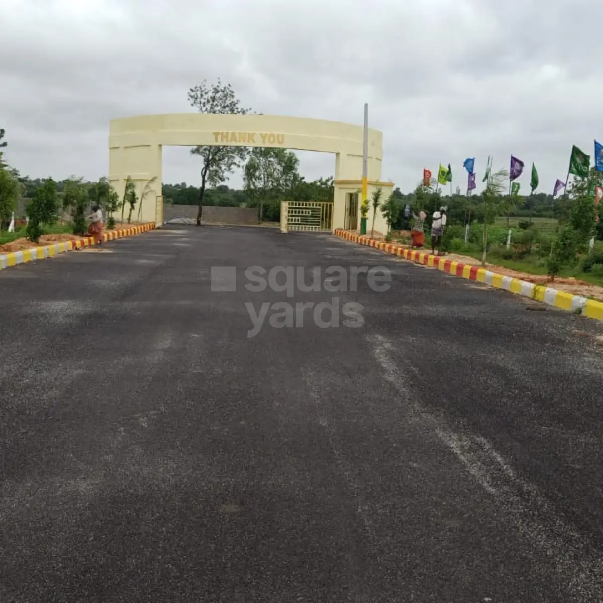 Resale 167 Sq.Yd. Plot in BBG True Grande Commercial, Shadnagar