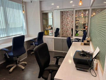  Office Space For Rent in Crystal Paradise, Andheri West