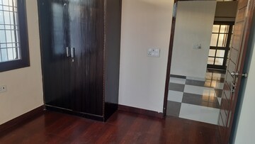 Furnished Amenities in 3 BHK Builder Floor at Aman Vihar – for Sale