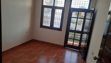 Room in 3 BHK Builder Floor at Aman Vihar – for Sale