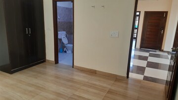 Room in 3 BHK Builder Floor at Aman Vihar – for Sale