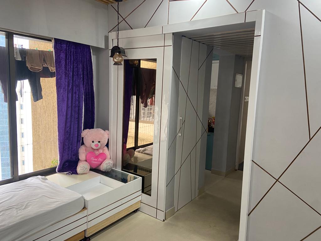 Resale 1 Bedroom 425 Sq.Ft. Apartment in Lodha Casa Ultima, Chirak