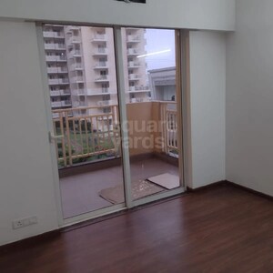 Room in 2 BHK Apartment at Emaar MGF The Palm Drive Studios, Sector 66 – for Rent