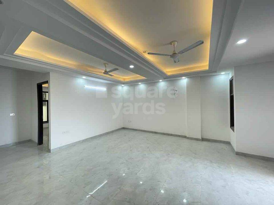 Resale 3 Bedroom 1800 Sq.Ft. Apartment in Bank Vihar Apartments, Sector ...