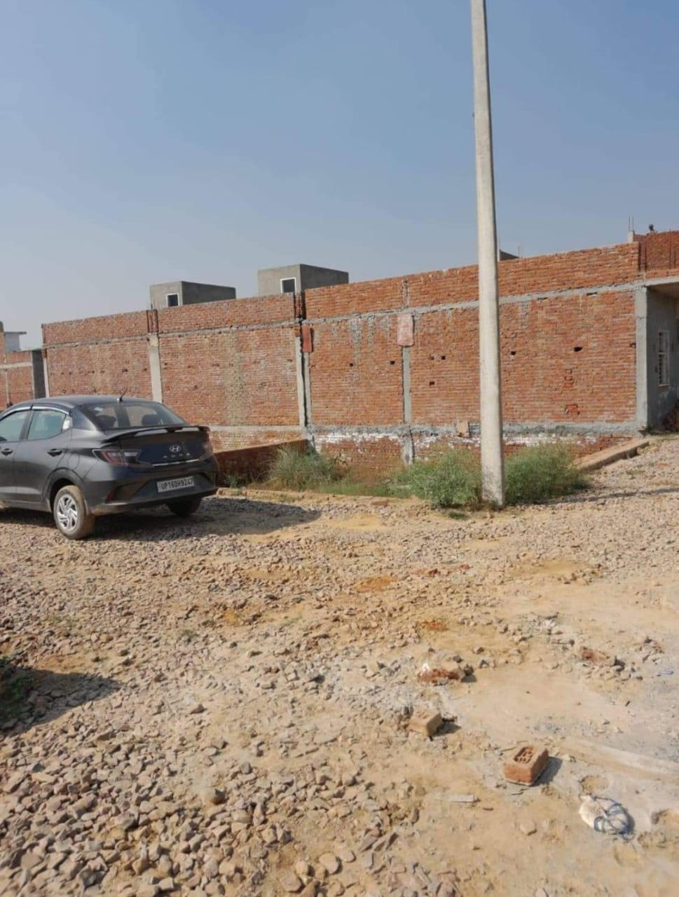 Resale 100 Sq.Yd. Plot in Badarpur Border Faridabad 5213868