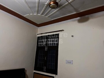 Room in 2 BHK Builder Floor at Housing Board Colony, Sector 31 – for Rent