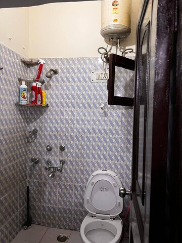 Attached Bathroom in 2 BHK Builder Floor at Housing Board Colony, Sector 31 – for Rent