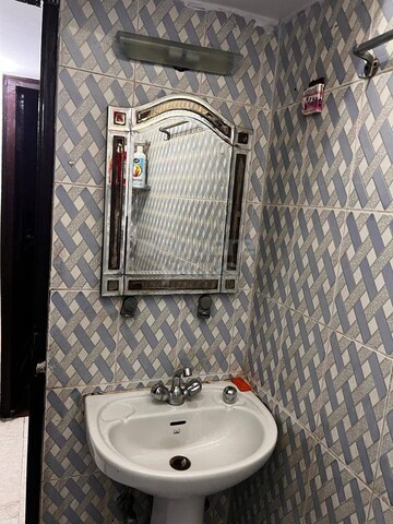 Bathroom in 2 BHK Builder Floor at Housing Board Colony, Sector 31 – for Rent