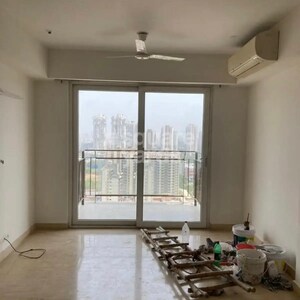 Room in 3 BHK Apartment at Ireo Victory Valley, Sector 67 – for Rent