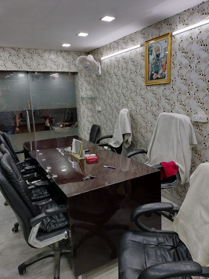 Rental Commercial Shop 250 Sq.Ft. in Kohat Enclave Delhi 5218480