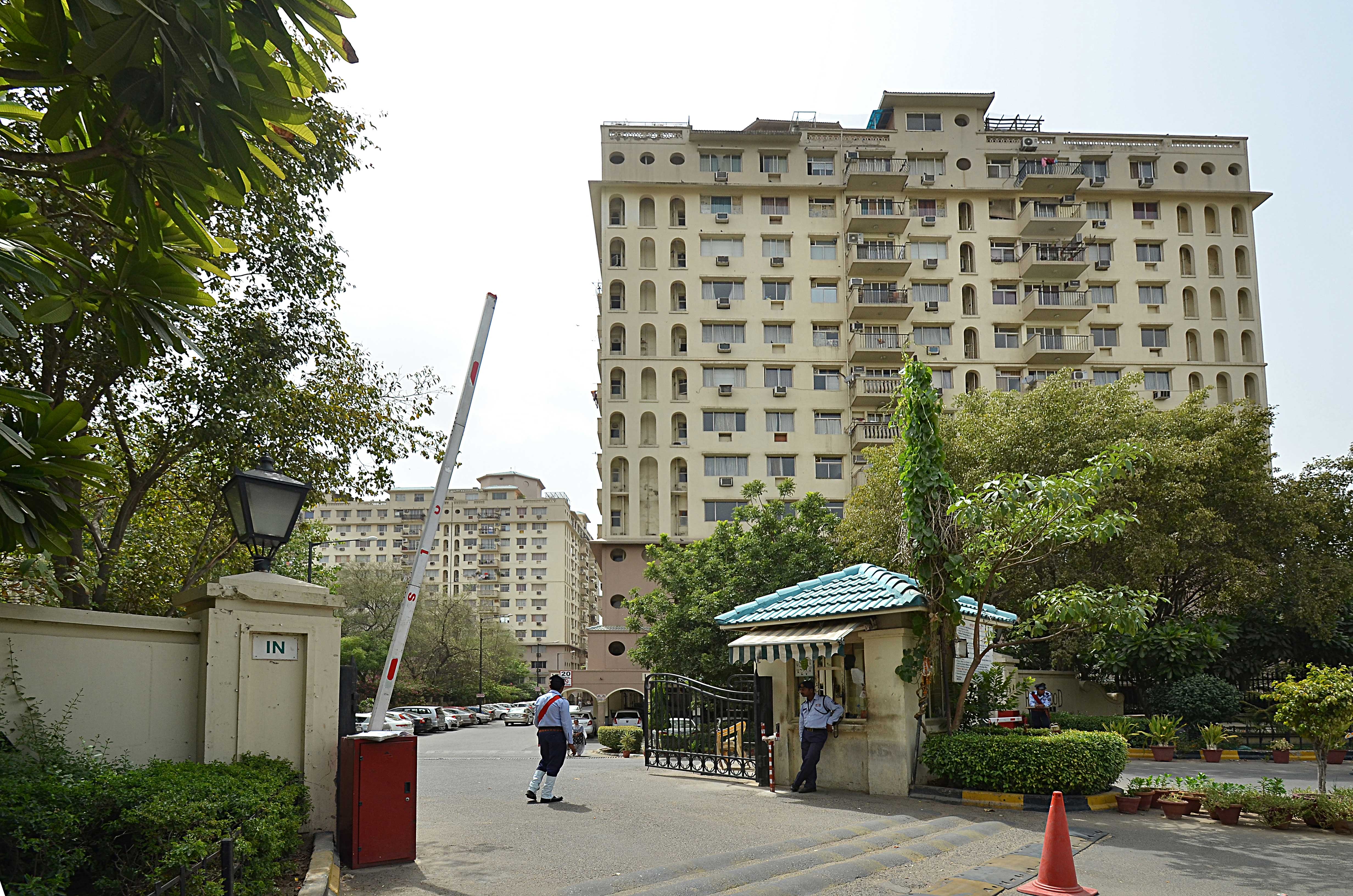 Resale 3 Bedroom 1371 Sq.Ft. Apartment in DLF Ridgewood Estate, Dlf