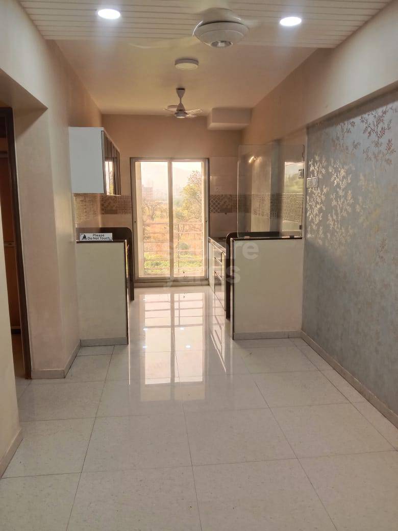 Resale 2 Bedroom 672 Sq.Ft. Apartment in Skywards Vision Regency, Diva