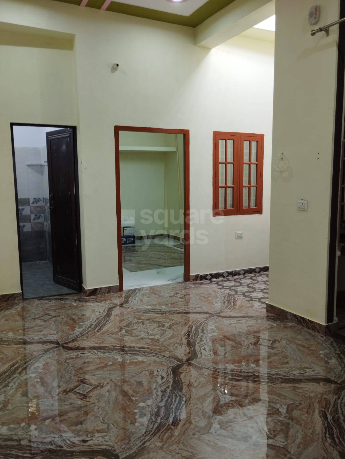 Rental 3 Bedroom 2000 Sq.Ft. Independent House in Jankipuram Extension