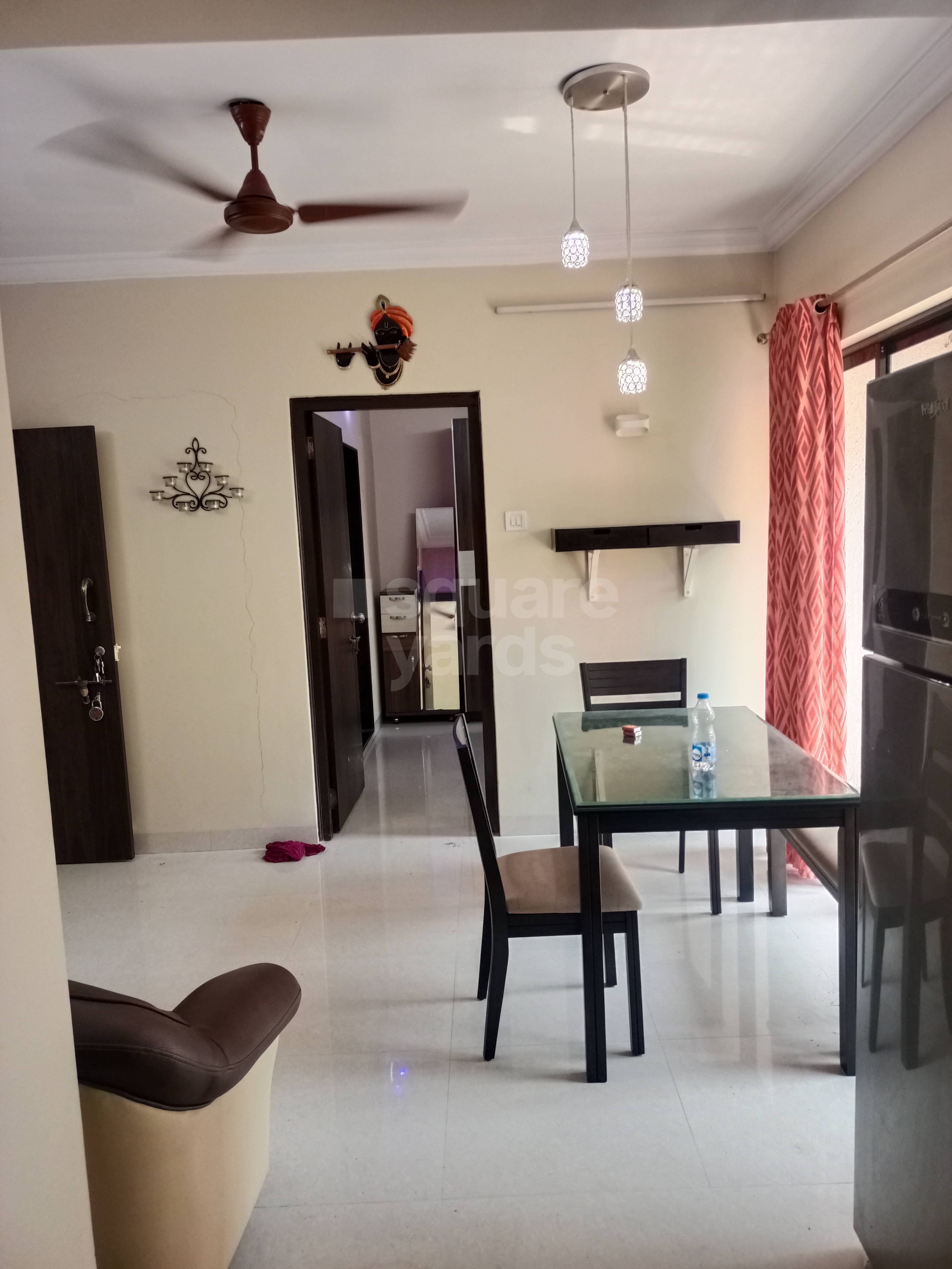 Rental 2 Bedroom 842 Sq.Ft. Apartment in Royal Palms, Goregaon East Mumbai 5552241