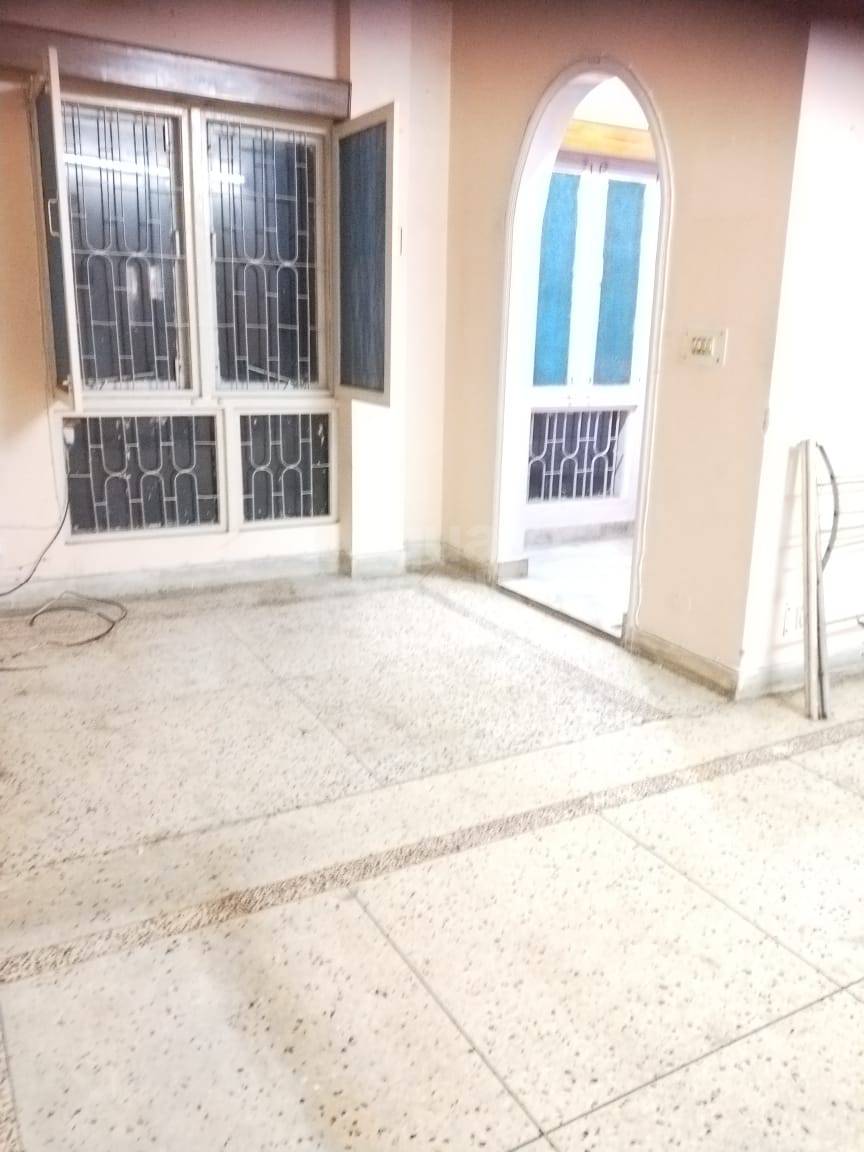 Resale 2.5 Bedroom 1050 Sq.Ft. Apartment in Srijan Apartments, Sector