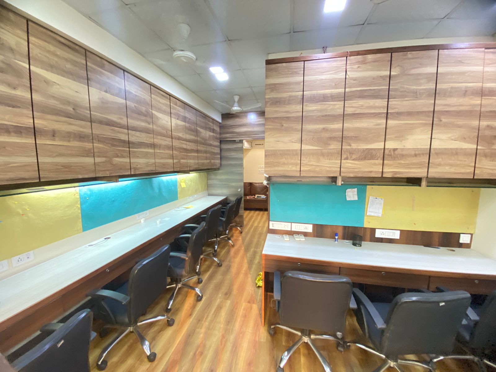 Rental Commercial Office Space 1000 Sq.Ft. in Gajra G Square Business