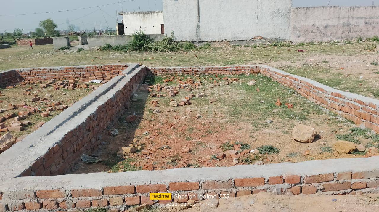 Resale 531 Sq.Ft. Plot in Molarband Delhi 5229238