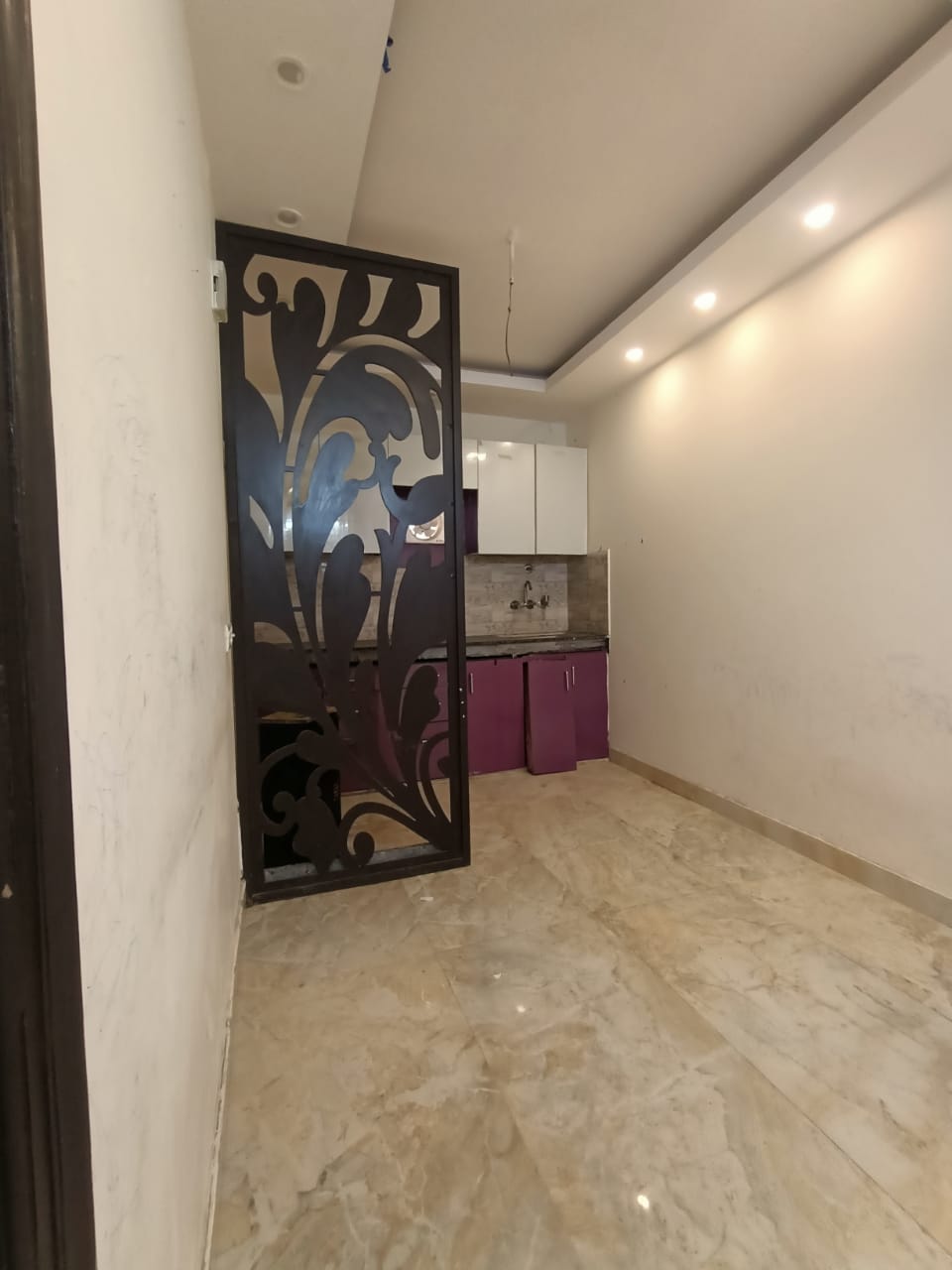 Resale 3 Bedroom 110 Sq.Yd. Builder Floor in RWA Khirki Extension Block