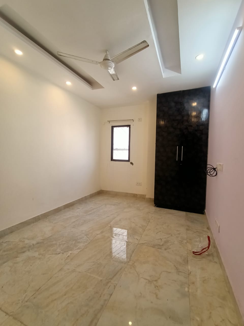 Resale 3 Bedroom 110 Sq.Yd. Builder Floor in RWA Khirki Extension Block