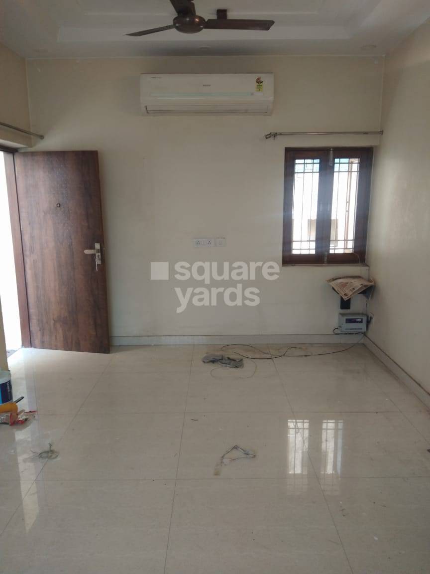 Resale 3 Bedroom 1950 Sq.Ft. Apartment in ARWA Sector A Pocket B And C