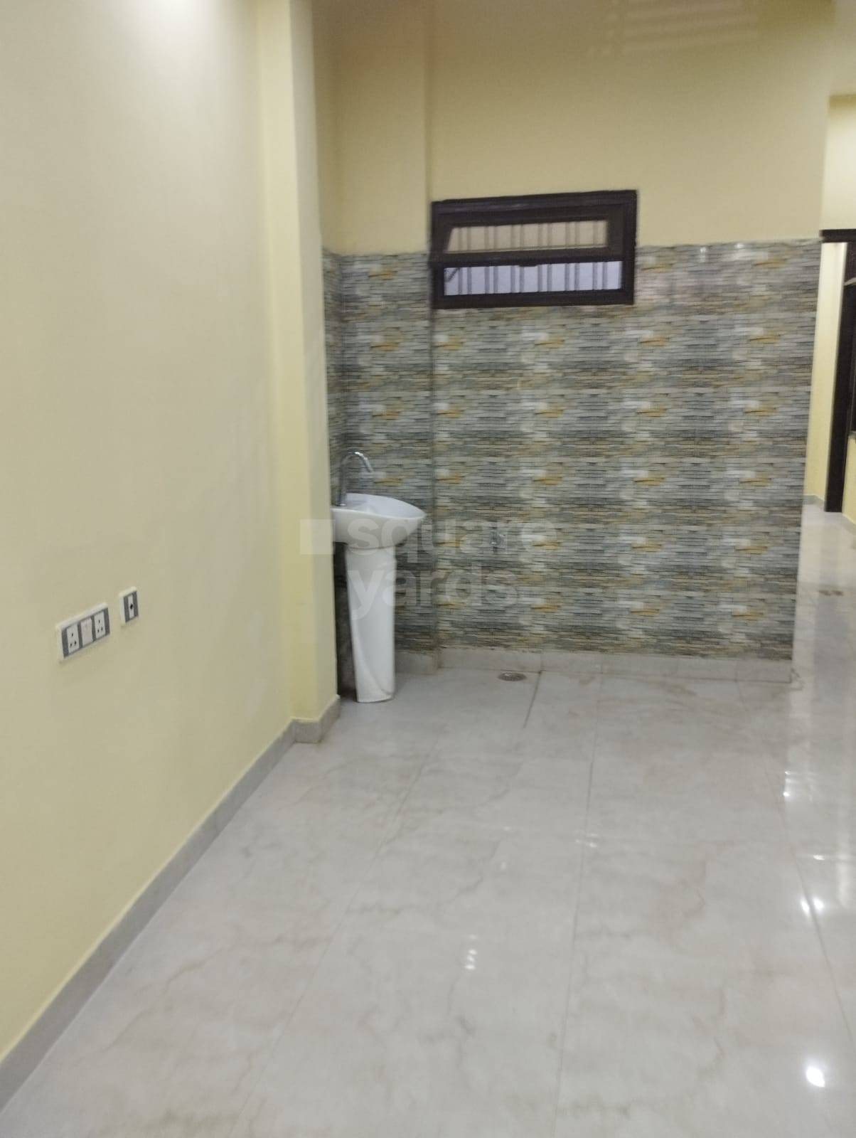Rental 3 Bedroom 1500 Sq.Ft. Independent House in Jankipuram Extension
