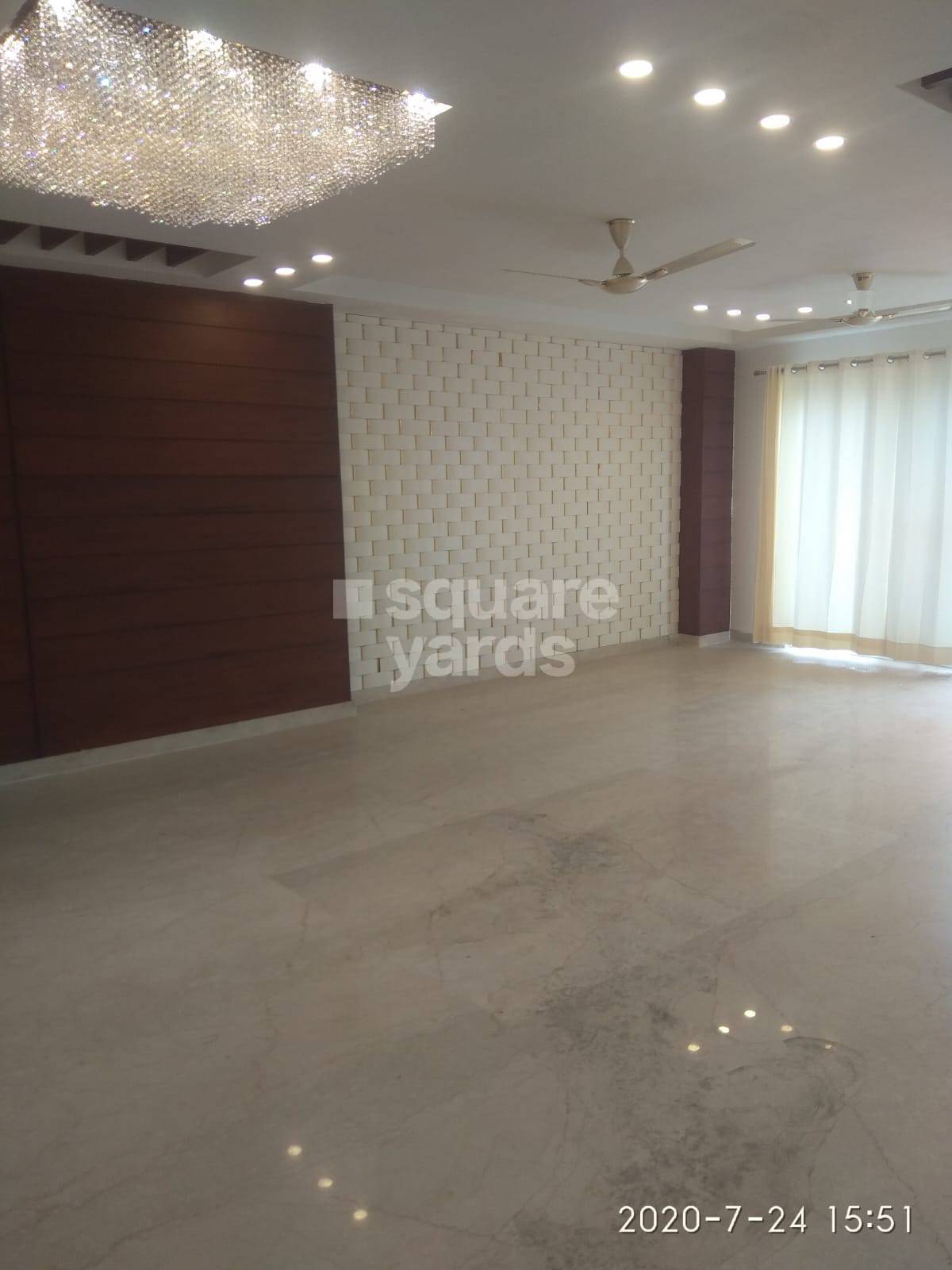 Rental 4 Bedroom 3000 Sq.Ft. Independent House in Unitech South City II