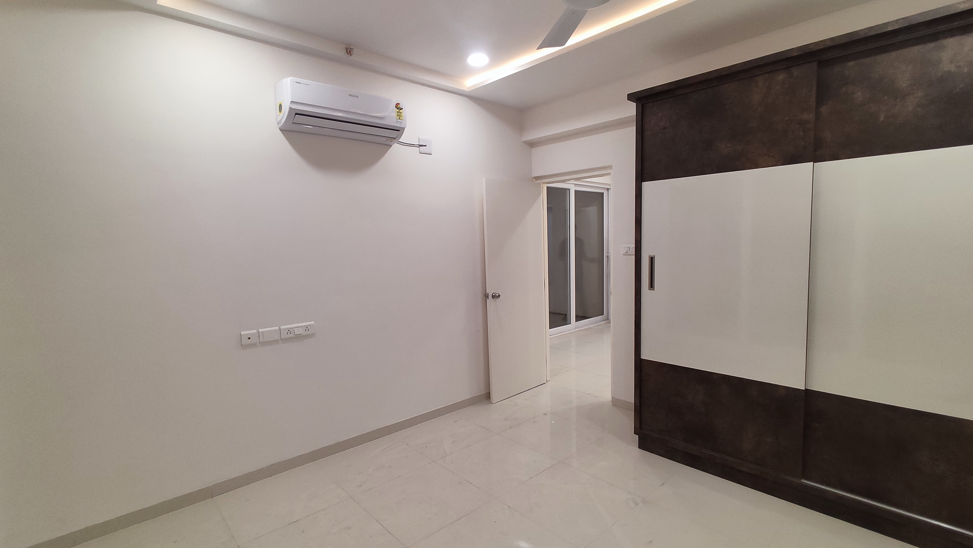 Rental 4 Bedroom 2644 Sq.Ft. Apartment in Pacifica Hillcrest Phase 1