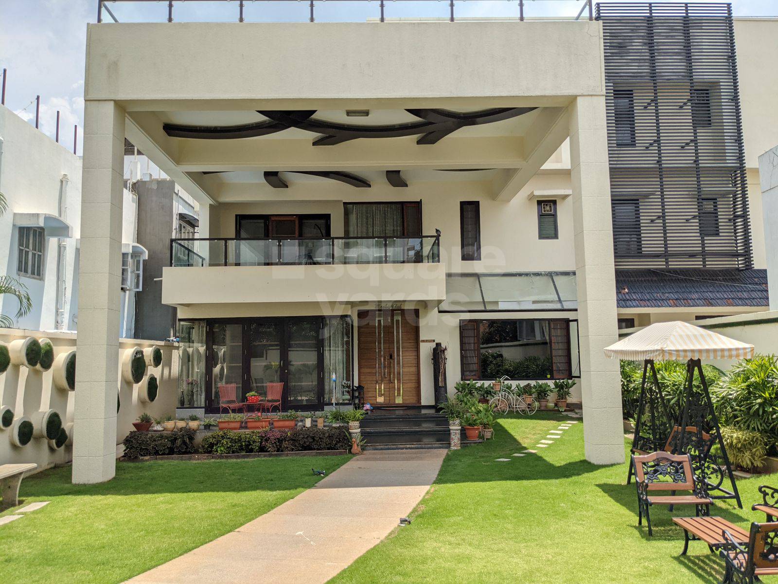 Resale 3 Bedroom 2700 Sq.Ft. Independent House in Banjara Hills